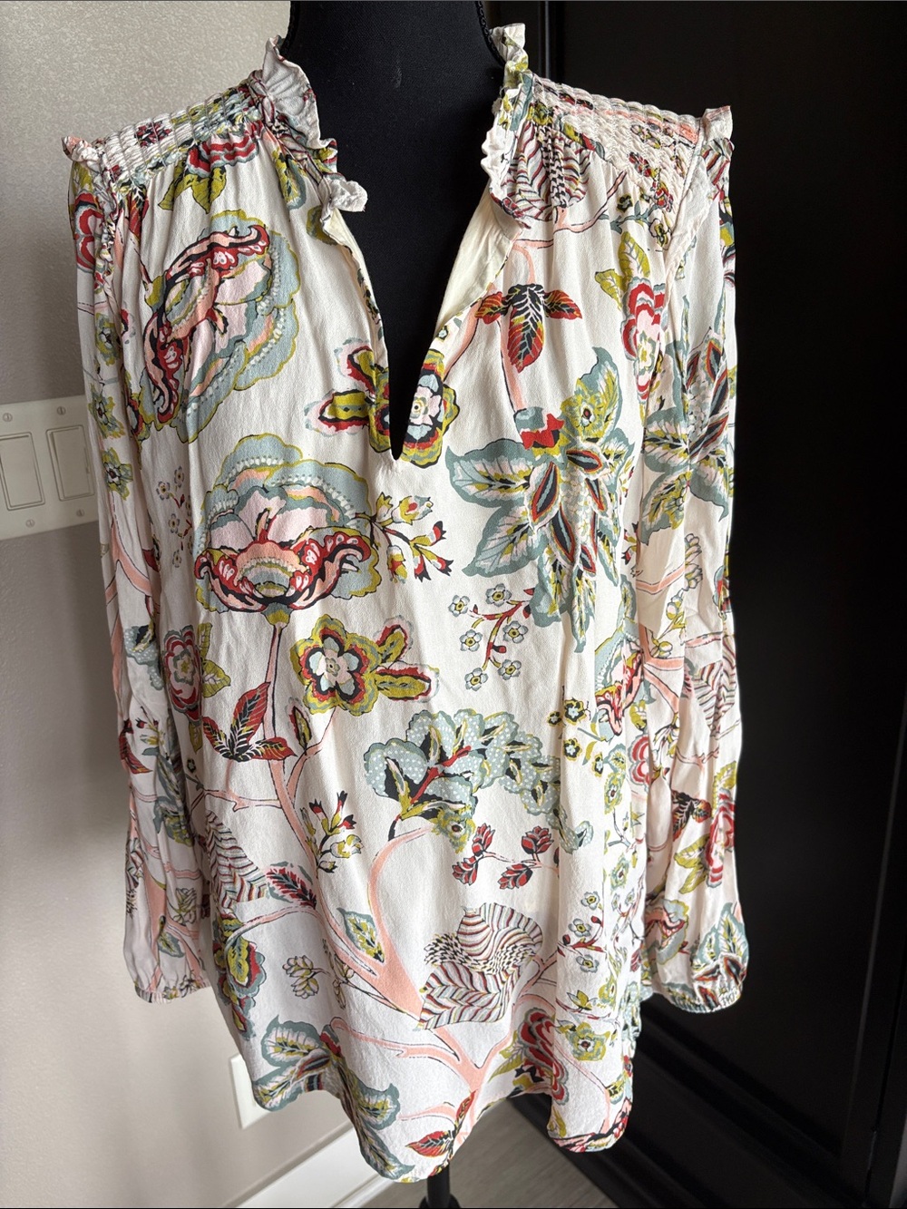 Spartina 449 Cream Floral Tunic with Pink, Green & Blue Accents-Sz L